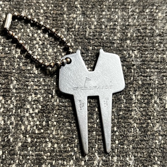 Golfaide Other - Golfaide Furadan Divot Repair Tool Key Chain
